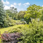 Coach House - E5120 West Burton