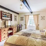 Coach House - E5120 *